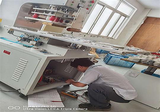 江蘇高頻機(jī)維修找無錫金電廠家！